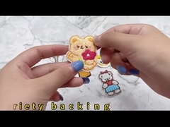 Fer écologique d'habillement mignon d'enfants sur les corrections faites sur commande de broderie de corrections pour des sacs