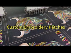 Le fer brodé par animal sur des corrections d'habillement couleur de Pandone de 5 - de 8cm pour le vêtement