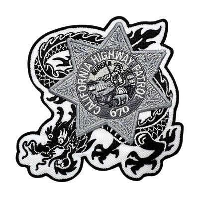 Le tissu fait sur commande réutilisable de sergé de correction de broderie/100% polyester a brodé des corrections de logo