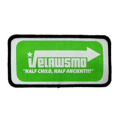 La marque d'habillement de couleur de Pantone raccorde le fer sur les corrections faites sur commande pour des jeans de chemises