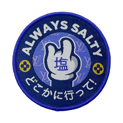Le fer imperméable sur les corrections tissées pèlent le label amical de veste raccorde Logo Custom