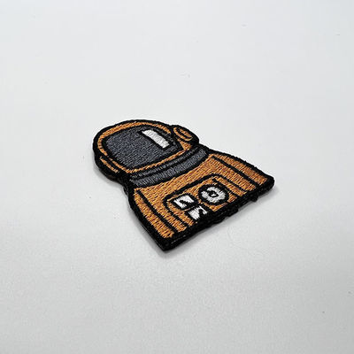Astronaute Shape de correction de broderie de fil de coton de tissu de sergé plein 9 cm avec du fer sur le support