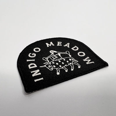 Shrinkproof Logo Embroidered Patches Clothing Iron fait sur commande sur des corrections de broderie