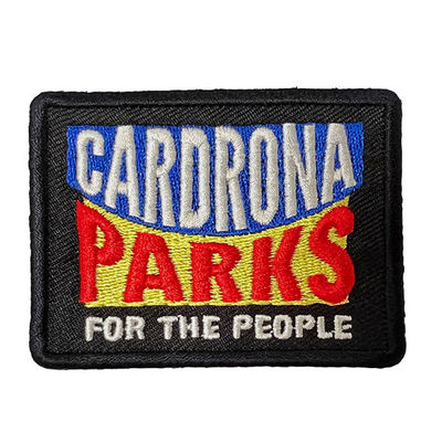 Les corrections faites sur commande de broderie de style de vieille école personnalisées cousent sur des corrections