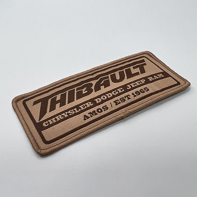 Le fer sur le polyester tissé de Logo Patch Vintage Eco Friendly filète les corrections tissées de chapeau