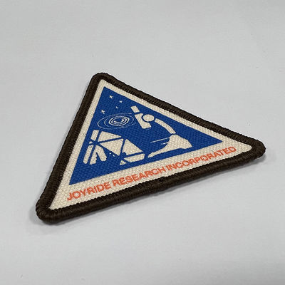 La broderie de avertissement expérimentale de corrections de triangle raccorde le fer à la frontière de Merrowed