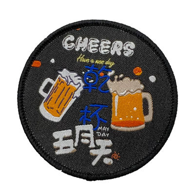 La broderie de Cheers Iron On de concepteur raccorde le polyester Logo Patch tissé par fil