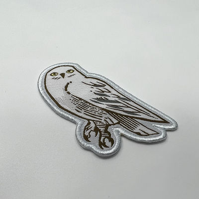 Correction lavable d'Owl Iron On Woven Patch Merrowed d'habillement blanc fait sur commande de frontière