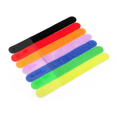 La taille noire durable de serres-câble de crochet et de boucle de Velcro a adapté aux besoins du client